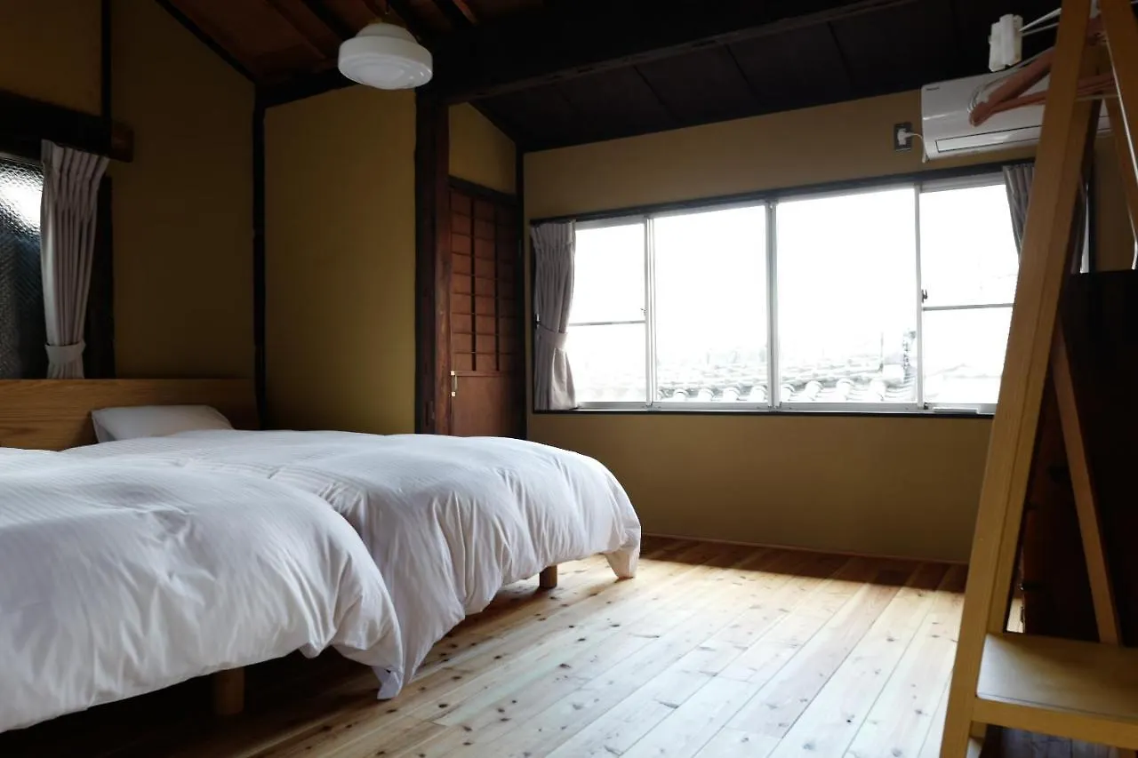 Honmachi-Shin South Villa Kyoto 0*,  Japan